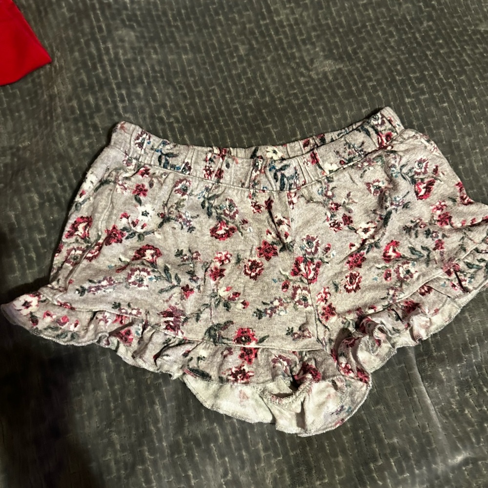 ⚠️LAST 2 WEEKS TO PURCHASE— Flower fringe shorts